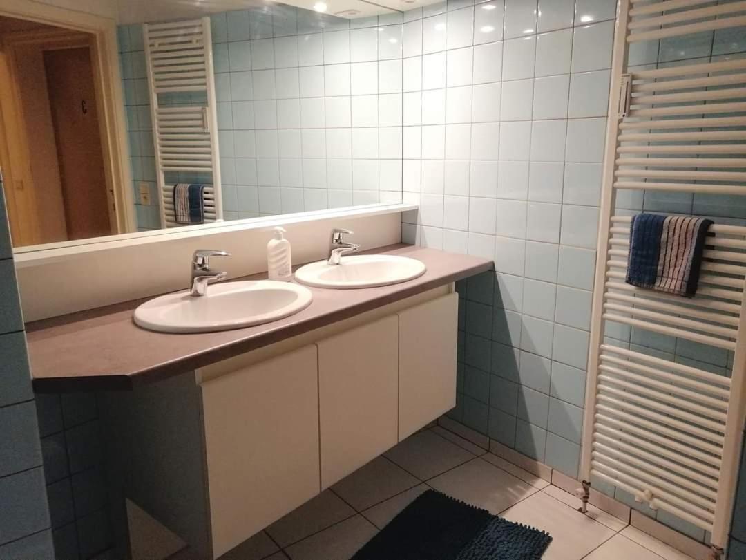 Chambre 2/4P Confortable 奥斯滕德 外观 照片